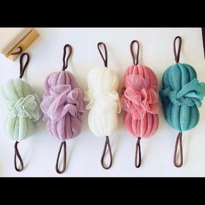 - bundle of 5/ bath loofah bundle Of 5